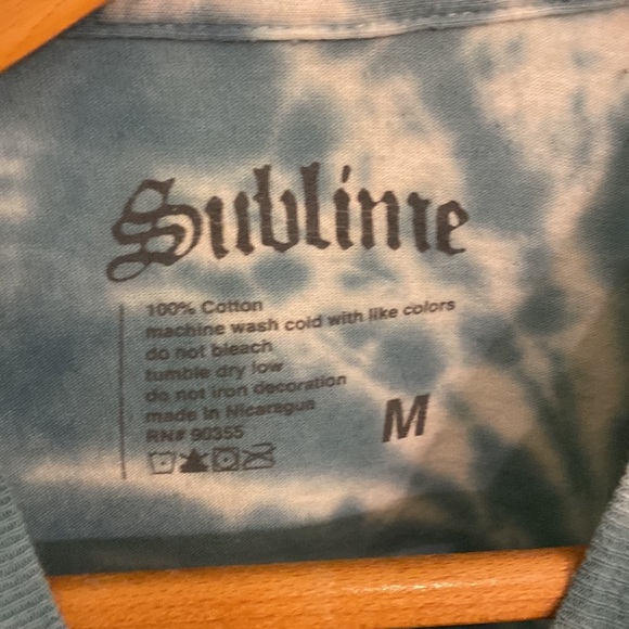 Sublime graphic tee shirt from zoomies - Picture 4 of 4